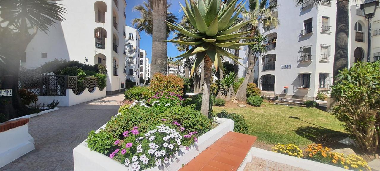 Apartamentos Sabinillas ซานลุยส์ เดอ ซาบีนียัส ภายนอก รูปภาพ