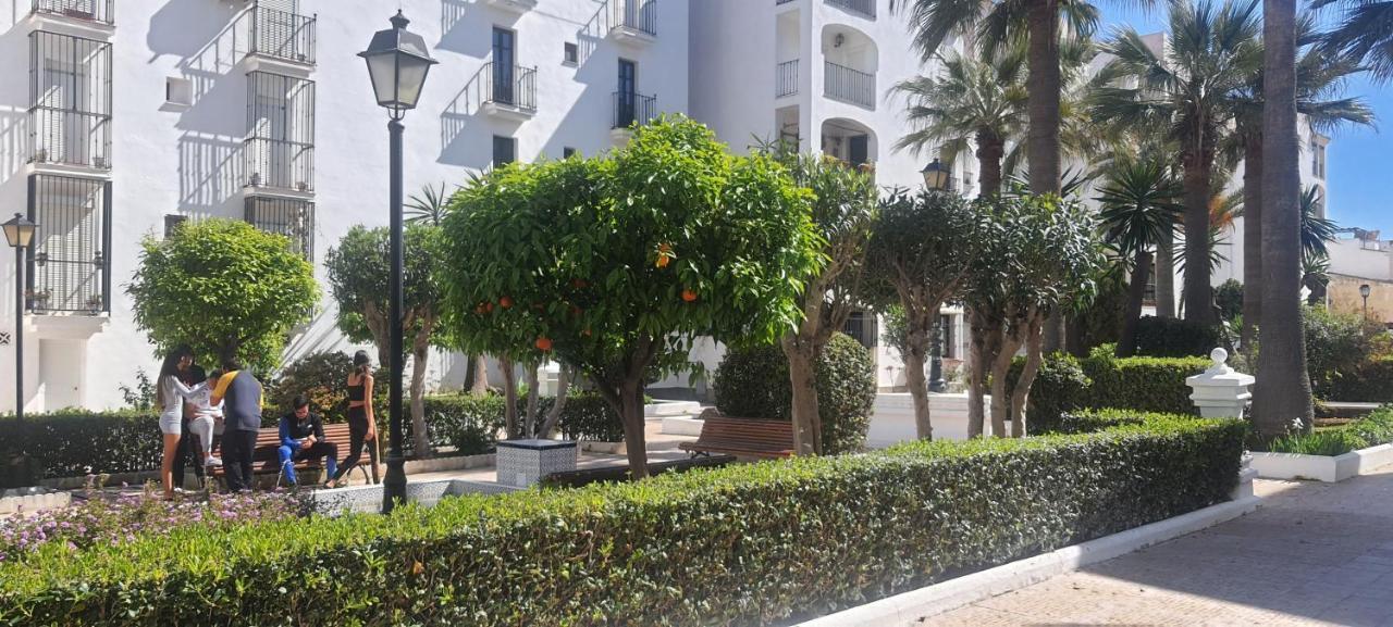 Apartamentos Sabinillas ซานลุยส์ เดอ ซาบีนียัส ภายนอก รูปภาพ