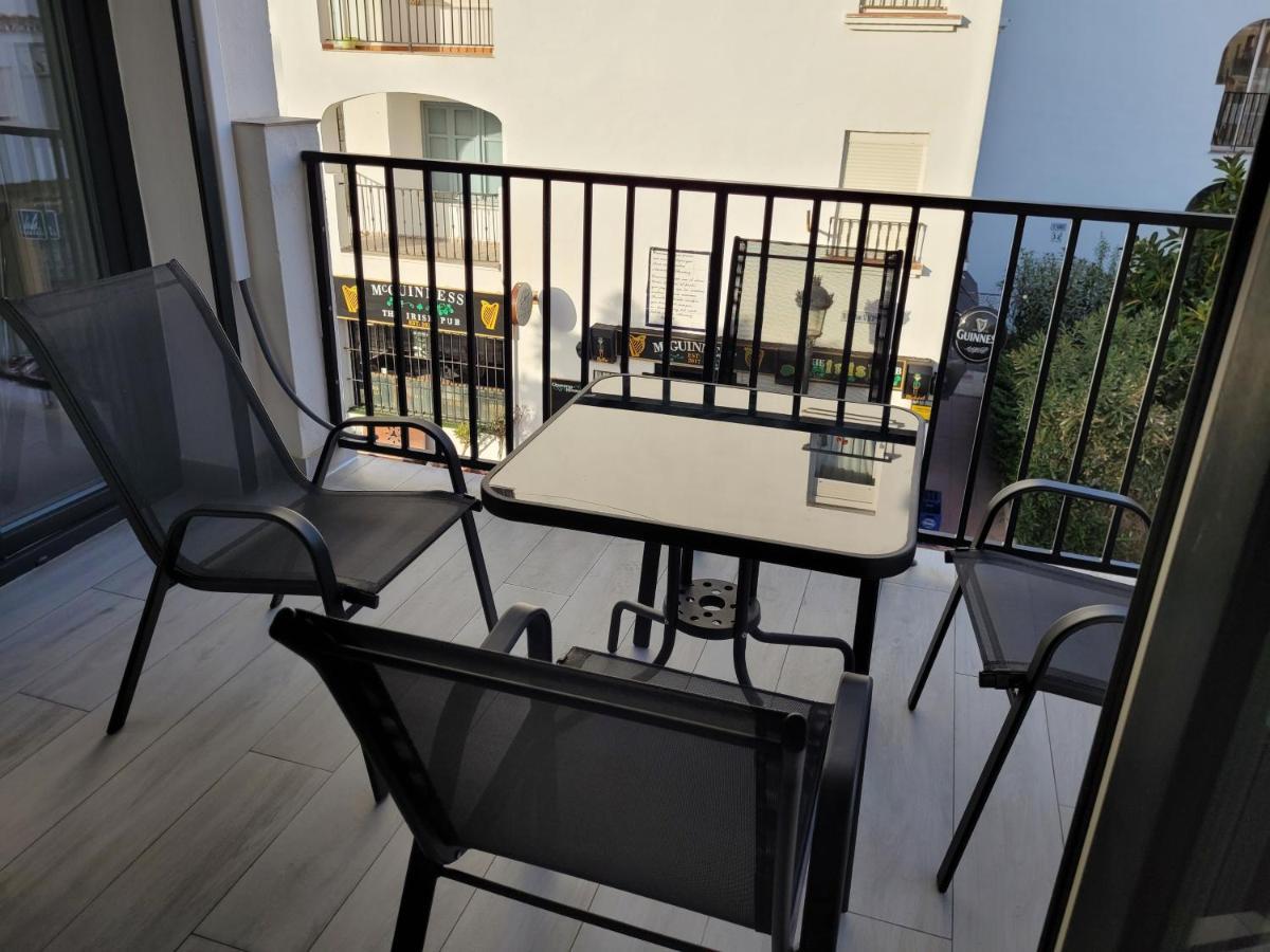 Apartamentos Sabinillas ซานลุยส์ เดอ ซาบีนียัส ภายนอก รูปภาพ